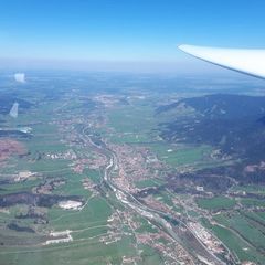 Flugwegposition um 11:13:22: Aufgenommen in der Nähe von Bad Tölz-Wolfratshausen, Deutschland in 2220 Meter